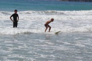 Cours de surf en mediterrannée